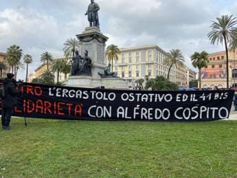 Galleria foto 'Cospito, attesa decisione Cassazione. Anarchici in presidio' - foto 1