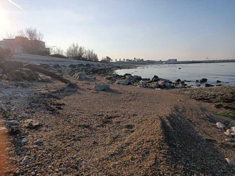 Cantiere lumaca e mare negato a Fesca: «Bari spezzata in due»