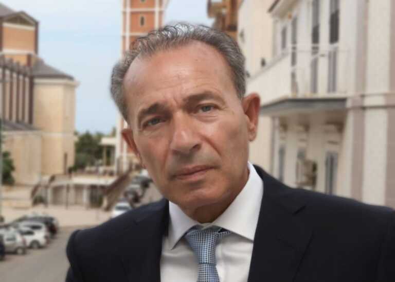 Accusa un malore mentre è in servizio: addio a Giovanni Santoruvo, funzionario della Regione Puglia