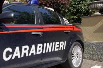 Galleria foto 'Mantova, 13enne aggredita da coetanee con le forbici' - foto 1