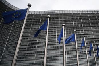 Galleria foto 'Milleproroghe, Ue: “Inquietante proroga concessioni balneari a 2024”' - foto 1