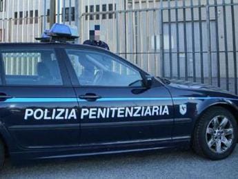 Galleria foto 'Nuoro, evaso boss del Gargano detenuto in regime di alta sicurezza' - foto 1
