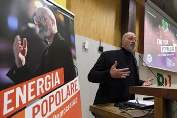 Galleria foto 'Pd, Bonaccini: “Pronto a dare mano per tenere unito partito”' - foto 1