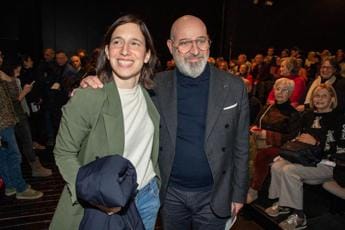 Galleria foto 'Primarie Pd 2023, sondaggio: Bonaccini al 48,2% e 13,5 Schlein' - foto 1