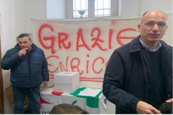 Galleria foto 'Primarie Pd, Letta: “Più di un milione di voti”' - foto 1