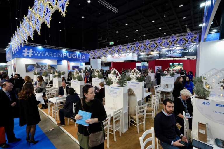 Santanché visita lo Stand Puglia alla Bit: «Avete imprenditori lungimiranti e una regione meravigliosa» – FOTO e VIDEO