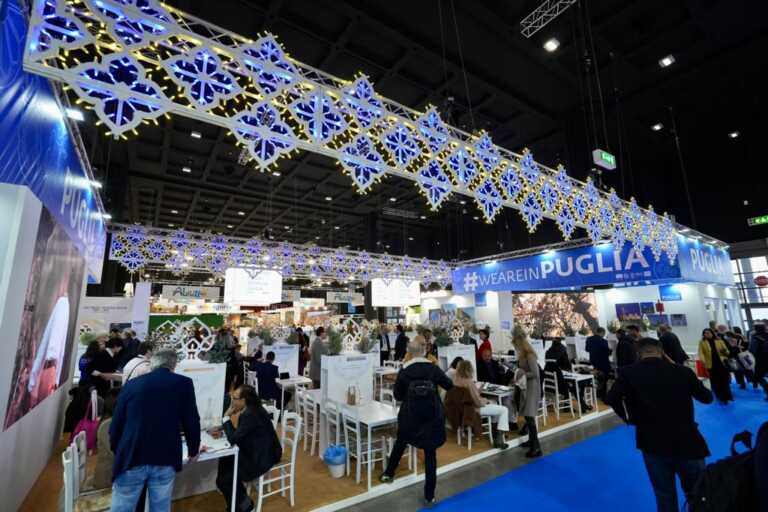Santanché visita lo Stand Puglia alla Bit: «Avete imprenditori lungimiranti e una regione meravigliosa» – FOTO e VIDEO