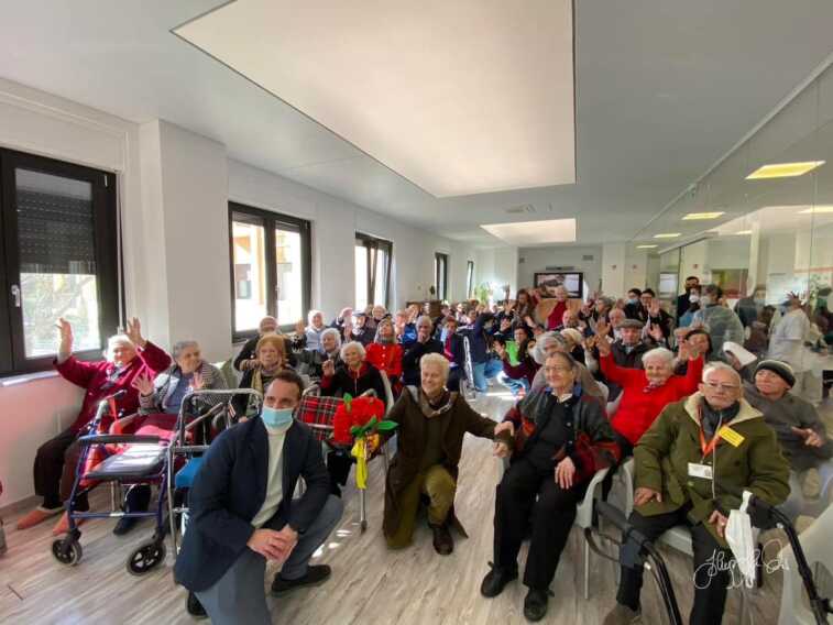 Galleria foto 'Matera, arriva Ron: «La città dei Sassi è un diamante unico al mondo»' - foto 1