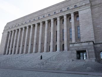 Galleria foto 'Russia, Finlandia inizia costruzione muro al confine' - foto 1