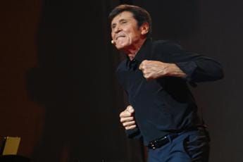 Galleria foto 'Sanremo 2023, Morandi: “Auguri al Libro dei Fatti e all’Adnkronos”' - foto 1