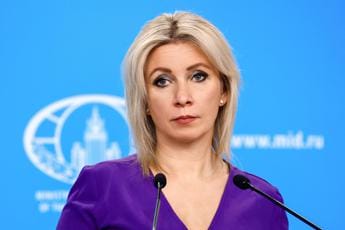 Galleria foto 'Sanremo 2023, Russia ironizza su messaggio Zelensky: “Vincerà con un rap?”' - foto 1