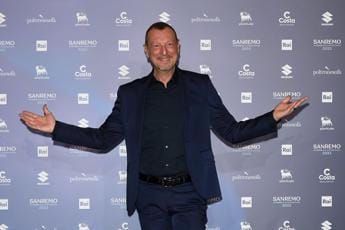 Sanremo, Amadeus: “Già mi manca, domani vado a scegliere abiti per prossimo”