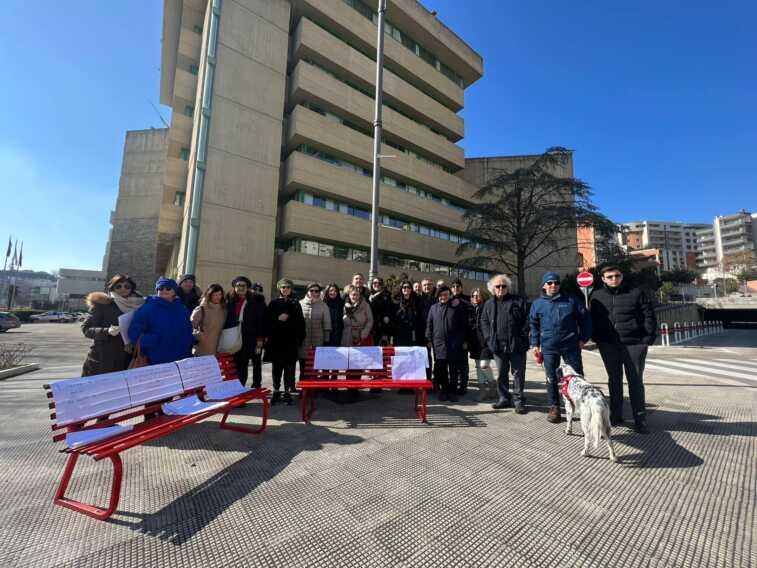 Matera, all’ingresso del Comune un sit-in di protesta per i diritti per le donna
