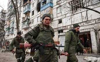 Ucraina, Kiev: “Russia chiamerà a combattere altri 500mila soldati”