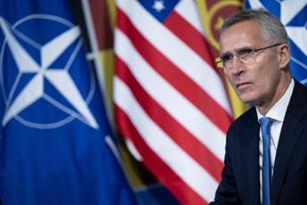 Ucraina, Stoltenberg: “Berlusconi? Italia resta sostenitore impegno Nato”