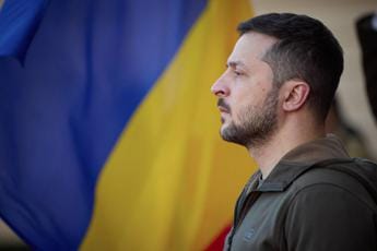 Ucraina, visita a sorpresa di Zelensky a Londra: vedrà Sunak e parlerà ai Comuni
