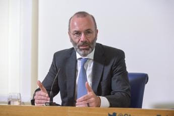 Ucraina, Weber: “Cancellato appuntamento Napoli dopo parole Berlusconi”