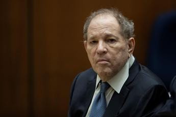 Galleria foto 'Usa, Weinstein condannato a 16 anni per stupro' - foto 1