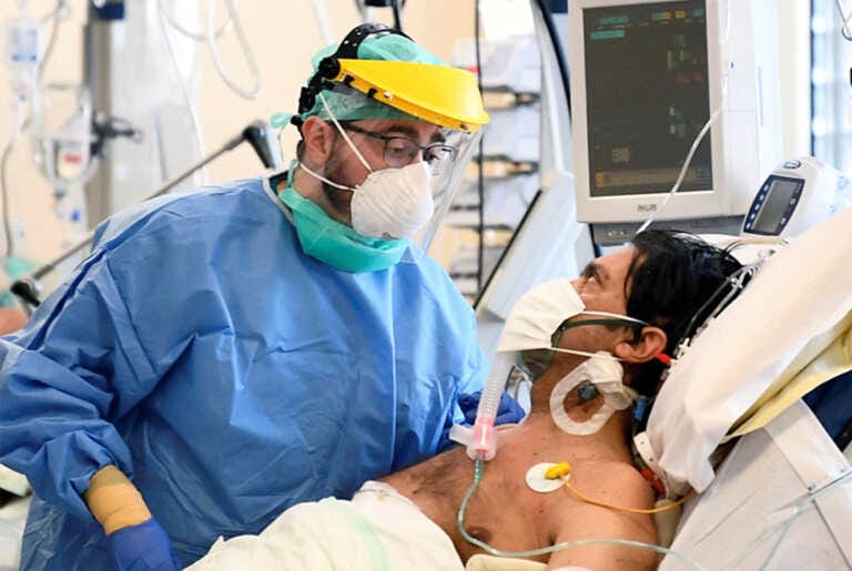 A tre anni dal primo caso di Covid, Romaniello si racconta: «Così ho battuto la malattia dopo 24 giorni in coma»