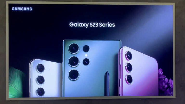 Galleria foto 'Con la nuova serie S23 Samsung punta alle stelle' - foto 1