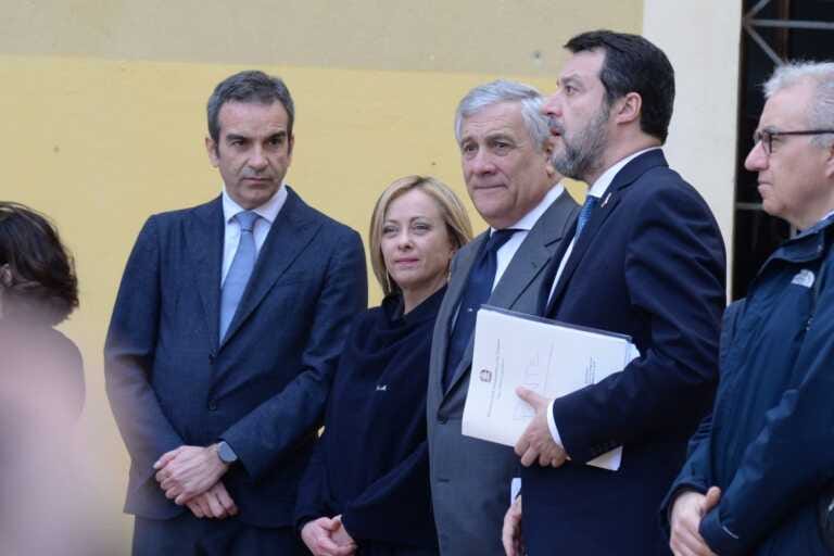 Galleria foto 'Via libera al decreto Migranti, Meloni “Sconfiggere la tratta”' - foto 1