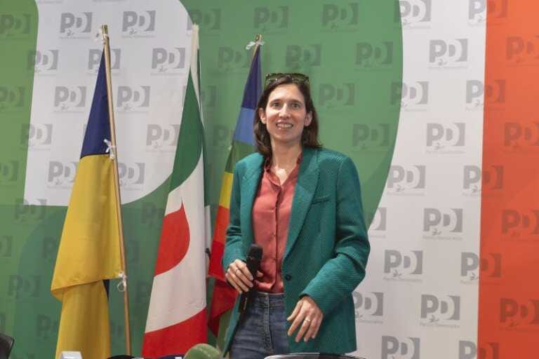 Galleria foto 'Pd, Elly Schlein proclamata segretaria “Sarà una nuova primavera”' - foto 1