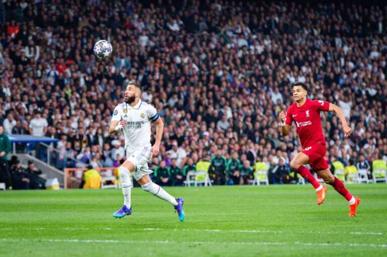 Galleria foto 'Real Madrid ai quarti, Benzema decide la sfida col Liverpool' - foto 1