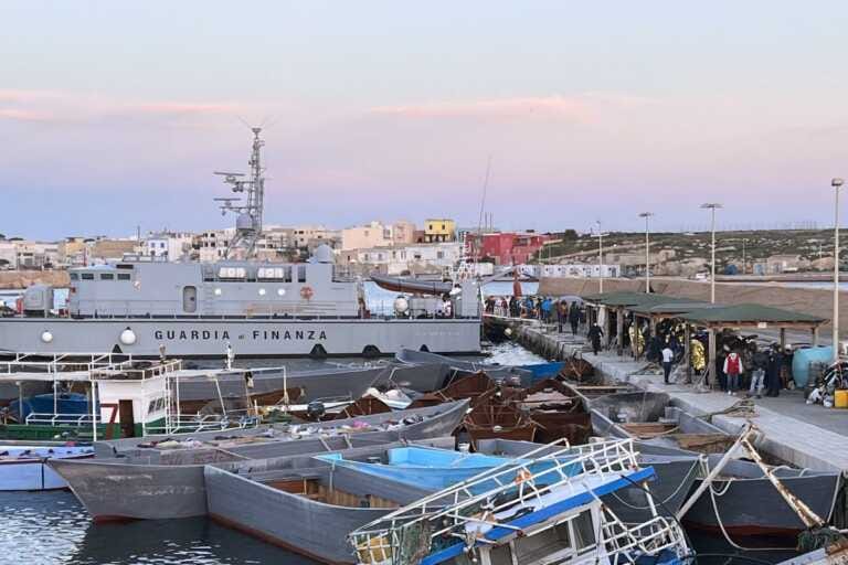 Galleria foto 'Nel 2023 sbarcati 26.927 migranti, 6.564 negli ultimi 5 giorni' - foto 1