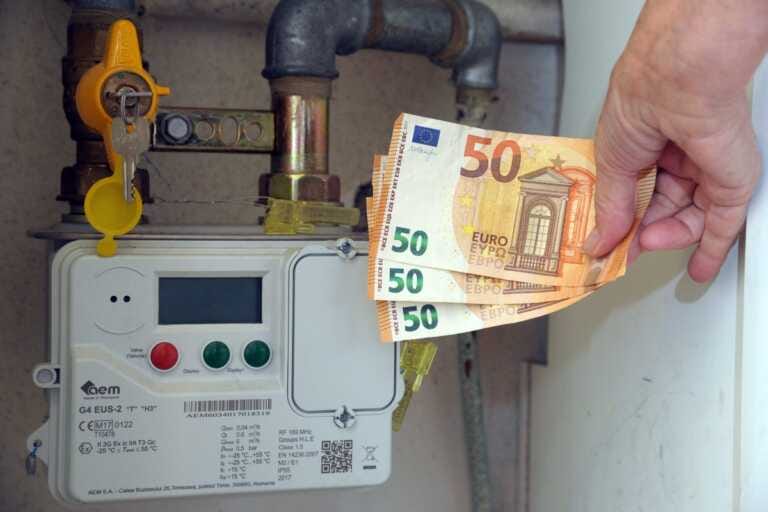 Galleria foto 'Cdm vara decreto da 4,9 miliardi contro il caro bollette' - foto 1