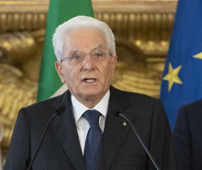 Galleria foto 'Da Mattarella gli auguri di pronta guarigione a Papa Francesco' - foto 1