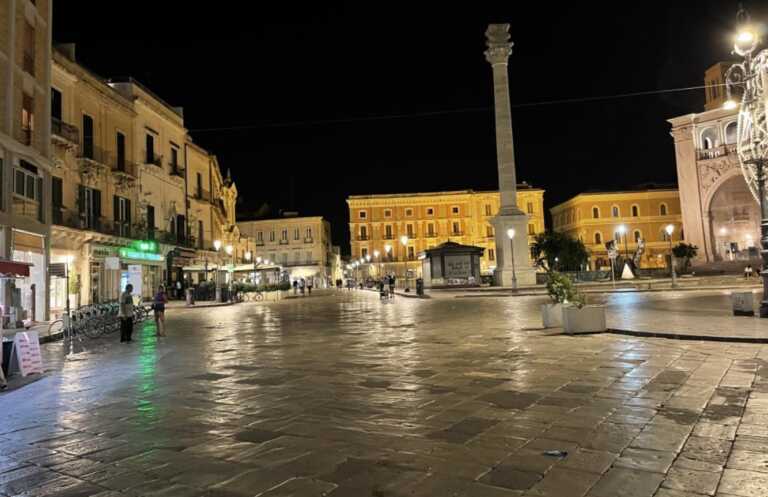 Galleria foto 'Statua di Sant’Oronzo: la replica tornerà in piazza in tempo per la festa patronale' - foto 1