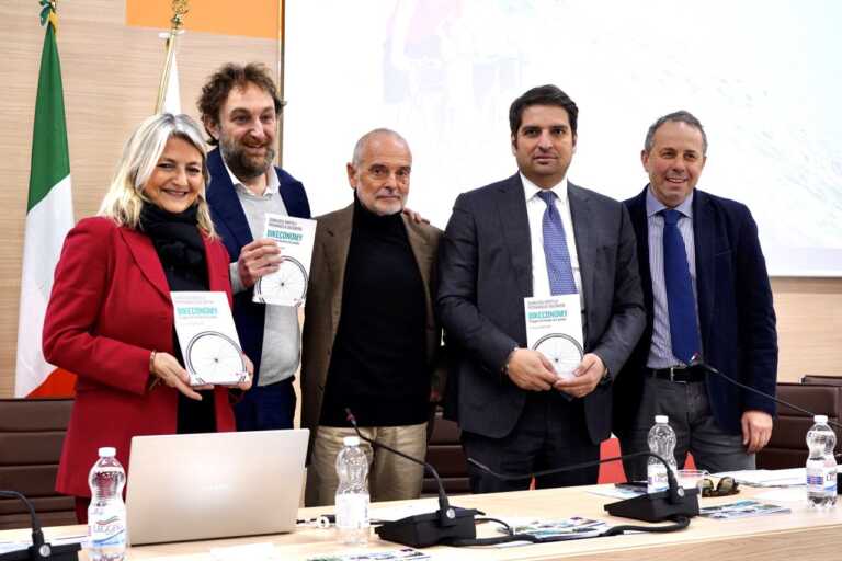 Galleria foto 'La Puglia punta sul turismo a due ruote: la bicicletta traina l’economia delle destinazioni turistiche – FOTO e VIDEO' - foto 7