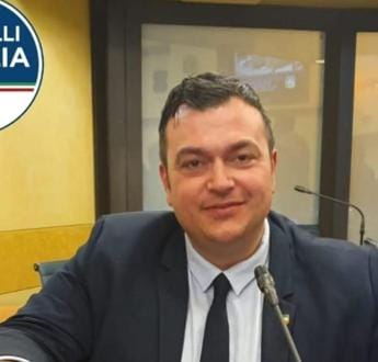 Galleria foto 'Accusa di molestie, Fratelli d’Italia sospende Joe Formaggio' - foto 1