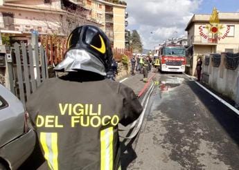 Galleria foto 'Aerei caduti a Guidonia, chi sono i piloti morti nello scontro' - foto 1