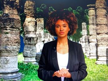 Galleria foto 'Arriva Elsa, avatar dalle incredibili sembianze umane' - foto 1