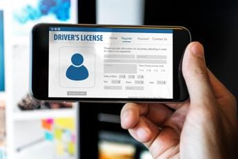 Galleria foto 'Arriva la patente digitale Ue, cosa cambia' - foto 1