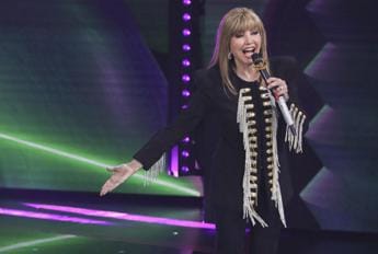 Galleria foto 'Ascolti tv Rai, quasi 3 milioni di telespettatori per Il Cantante Mascherato' - foto 1