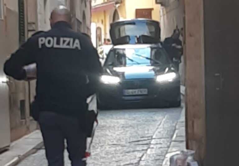 Galleria foto 'Fermata a Bitonto l’Audi nera su cui si spostava una banda di ladri: i malviventi sono riusciti a fuggire' - foto 1