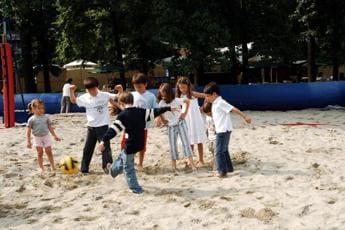 Galleria foto 'Calcio, Mancini: “Nuovi talenti? Problema è che bambini non giocano più in strada”' - foto 1