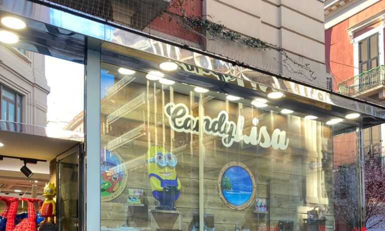 Bari, tutti pazzi per Candy Lisa in via Sparano: è assalto al nuovo paradiso dei golosi