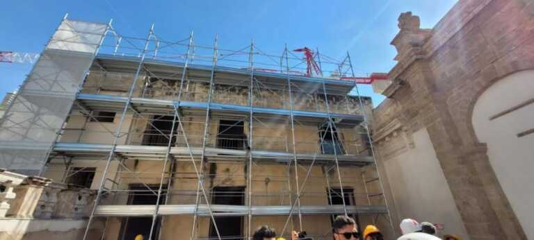 Bari, palazzo Starita apre per le Giornate Fai. Barozzi: «Cantiere complesso ma i lavori procedono spediti»