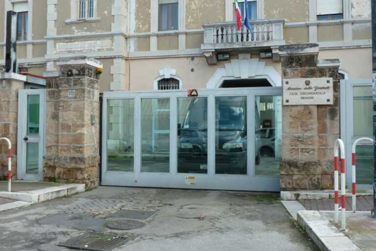 Brindisi, carcere sovraffollato: ci sono 83 detenuti in più rispetto ai posti previsti