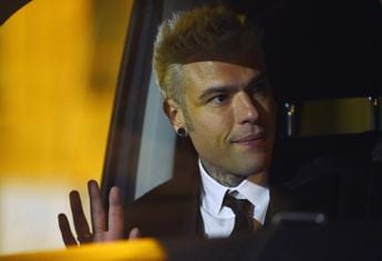 Galleria foto 'Caso Fedez, psichiatri: “Mai brusco stop a psicofarmaci”' - foto 1