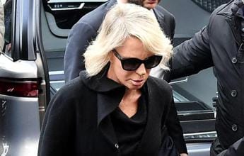 Galleria foto 'C’è posta per te domani in onda, De Filippi torna in studio' - foto 1