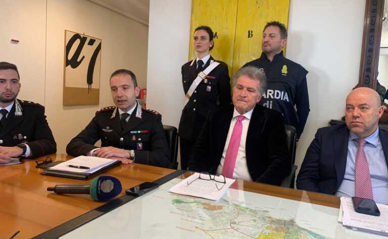 Droga ed estorsioni tra Puglia e Basilicata: arrestate 23 persone. Interdetto un carabiniere – VIDEO