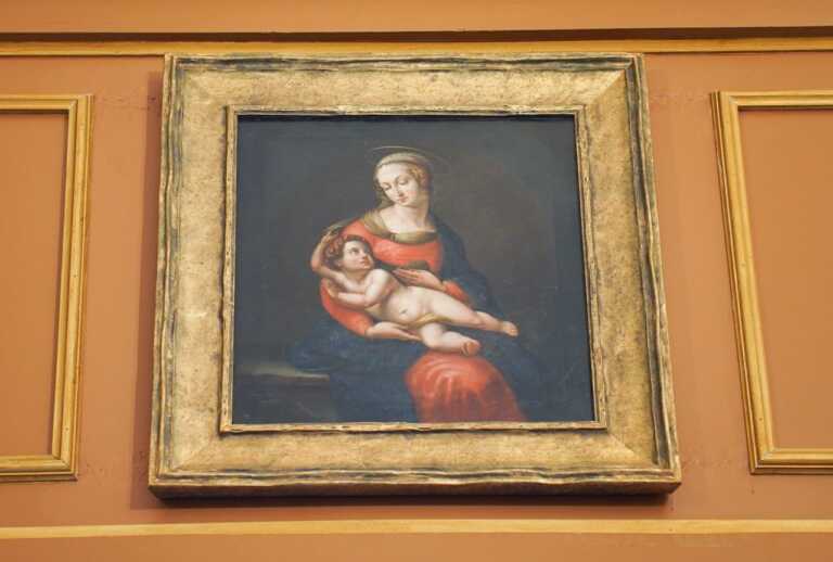 Galleria foto 'Bitonto, tre tele consegnate alla parrocchia Cristo Re Universale. Emiliano: «La chiesa custodisce bellezza»' - foto 3