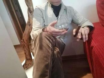 Galleria foto 'Coppia arrestata, foto Messina Denaro nel loro salotto' - foto 1