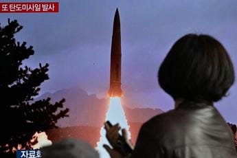 Galleria foto 'Corea del Nord: “Lanciato missile in simulazione attacco nucleare”' - foto 1