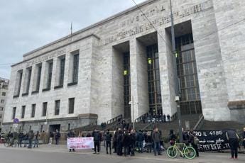 Galleria foto 'Cospito, al via udienza per decidere sui domiciliari' - foto 1