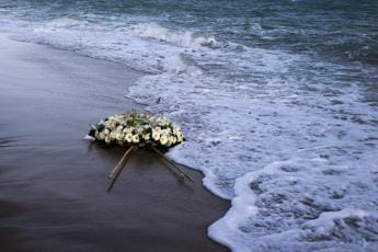Galleria foto 'Cutro, trovati altri due corpi: le vittime salgono a 78' - foto 1